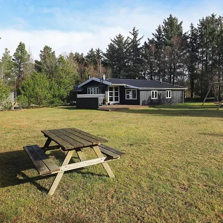 6 Person Holiday In Bl Vand Blavand
